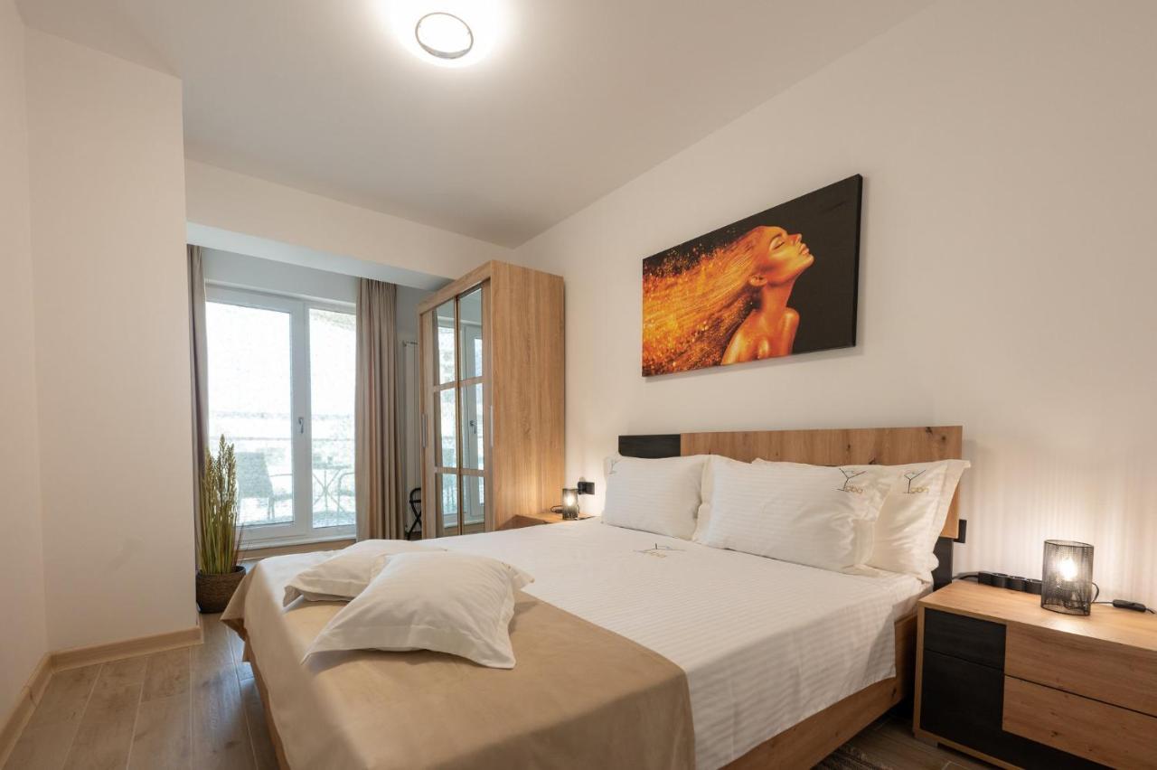 Crystal Beach - Infinity Pool & Spa Resort Năvodari Eksteriør bilde